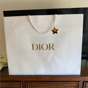 XL Dior shopping bag